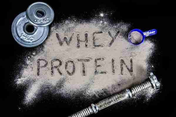 31 Reasons Why Whey Protein Is Bad for You [Based on Science]