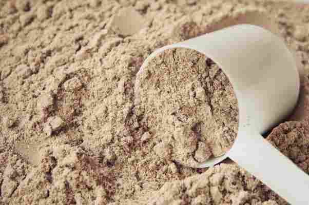 10 of the best protein powders to build muscle in 2022