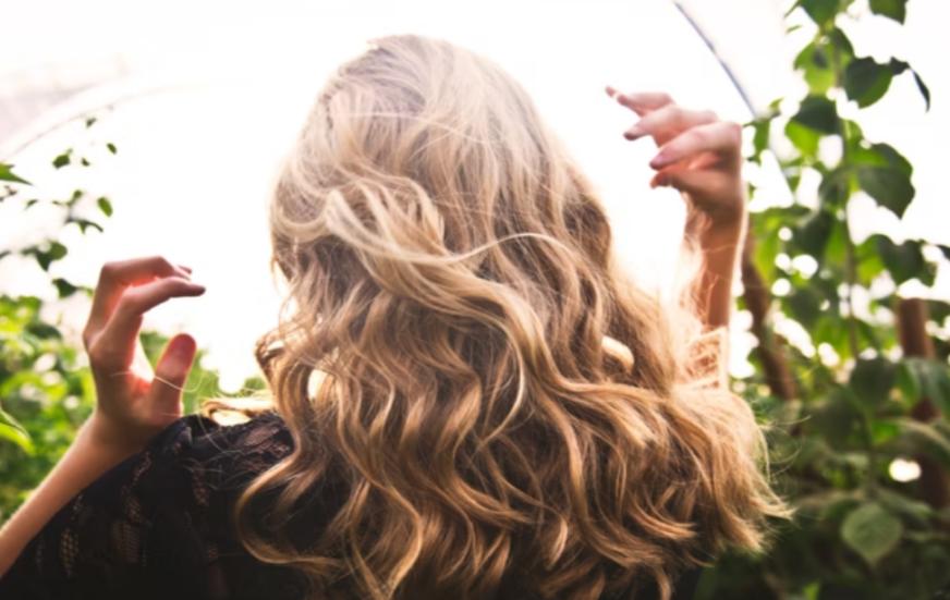 7 Tips to Making Your Hair Healthier